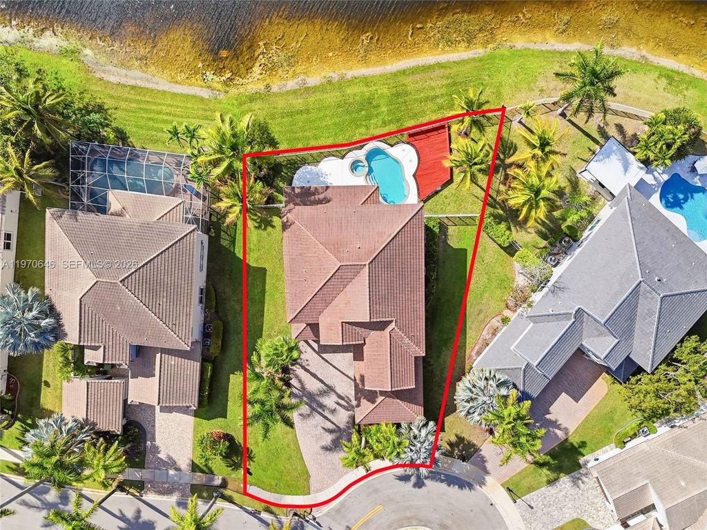 Photo of 1887 Harbor View Cir, Weston, FL 33327 (MLS # A11970646)