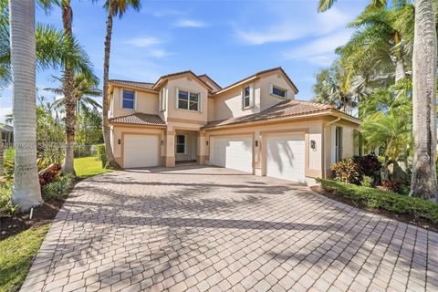 1887 Harbor View Cir Weston FL 33327