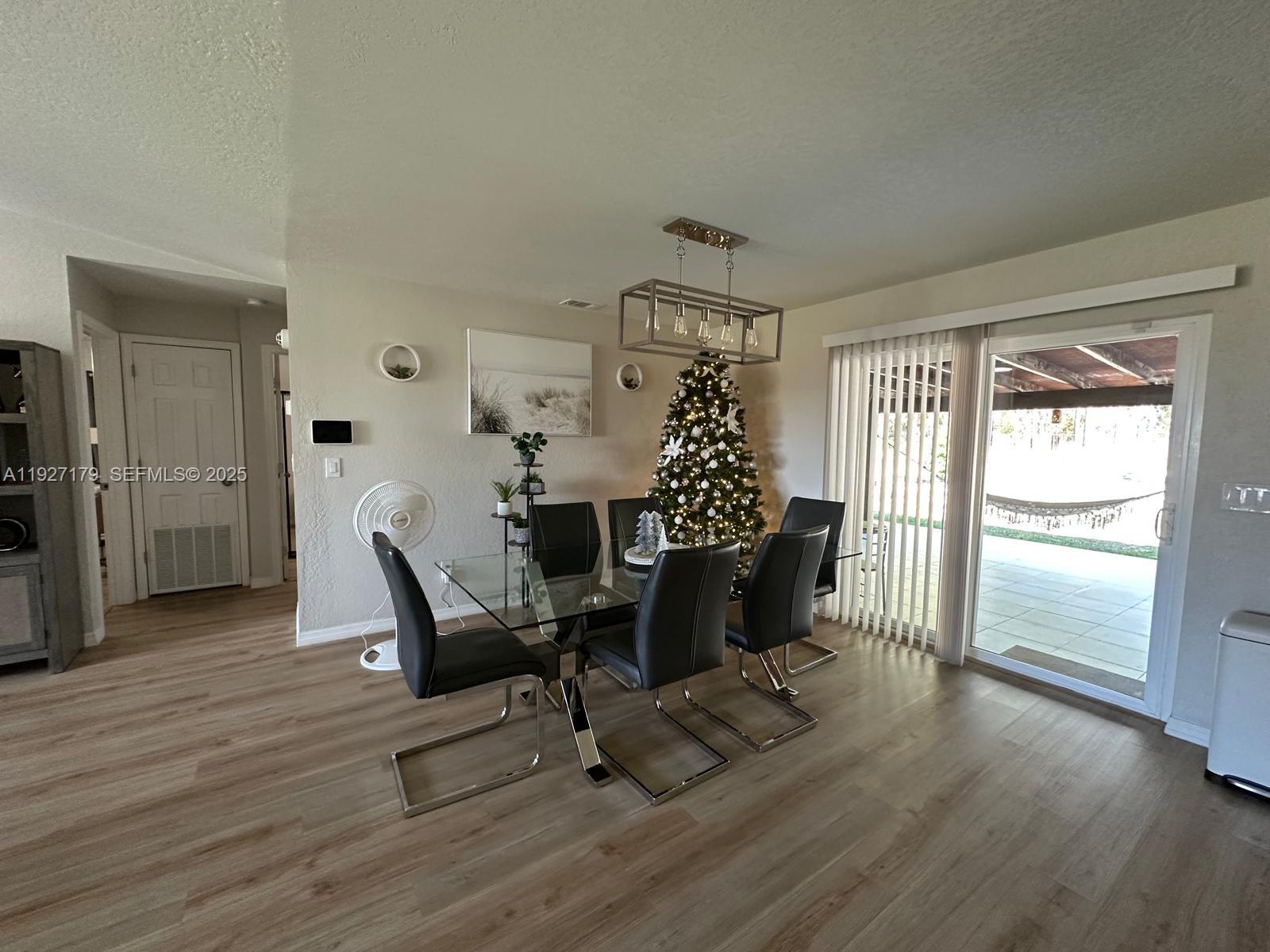 Rolling Hills - Residential