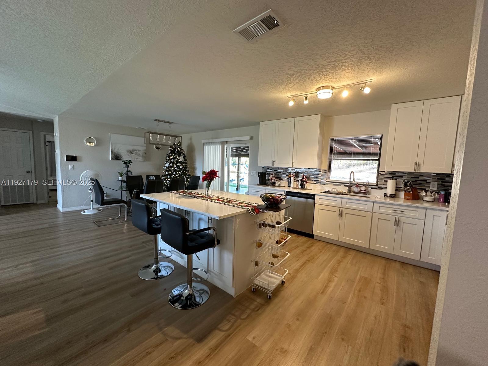 Rolling Hills - Residential