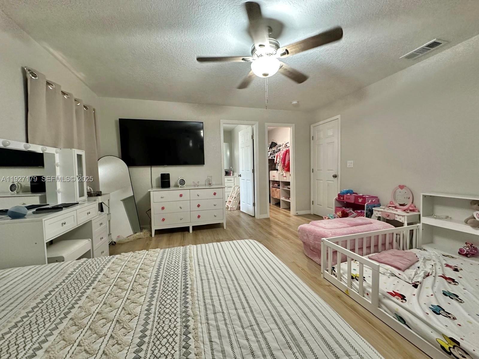 Rolling Hills - Residential