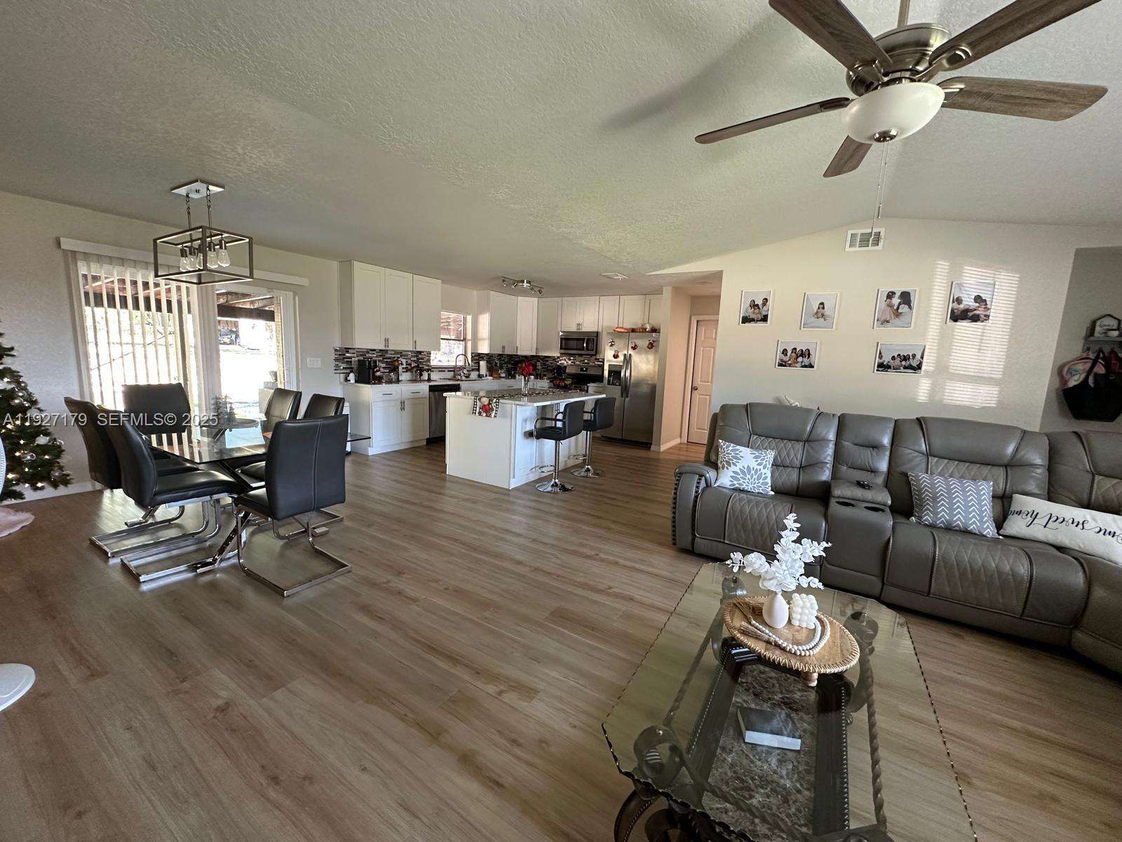 Rolling Hills - Residential