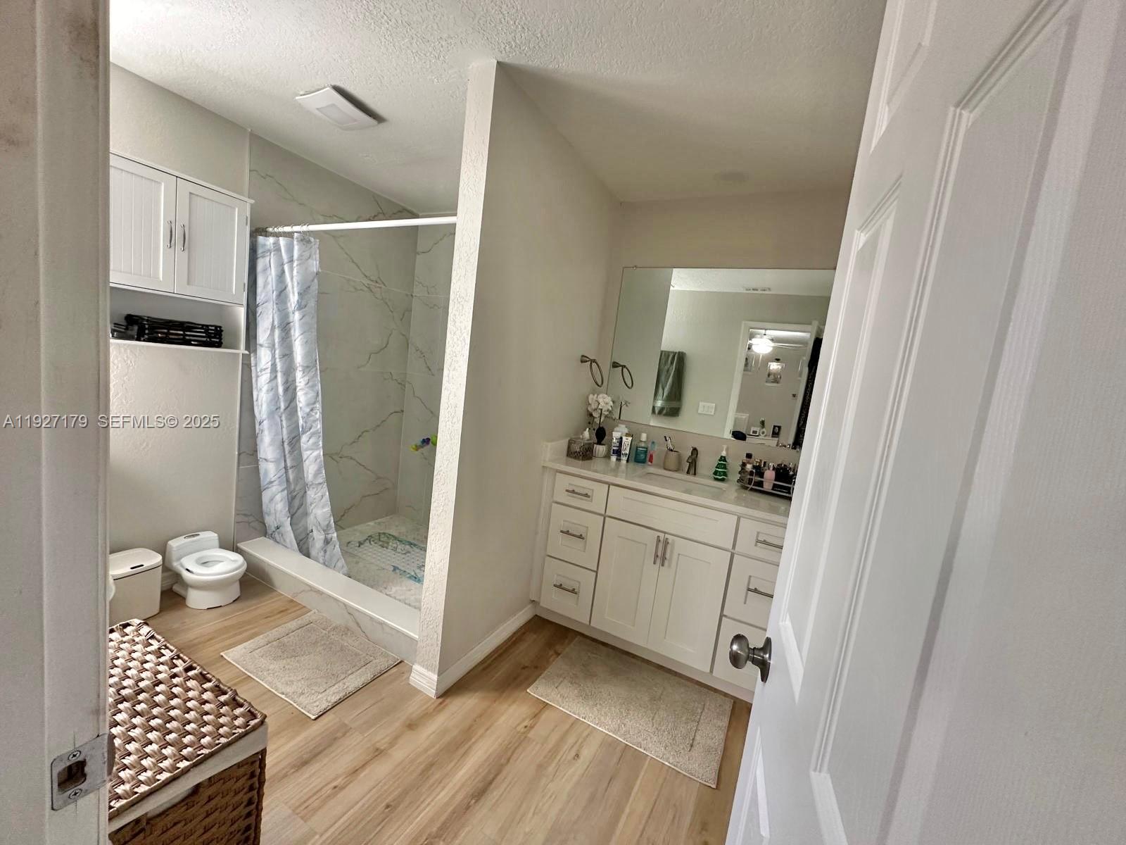 Rolling Hills - Residential