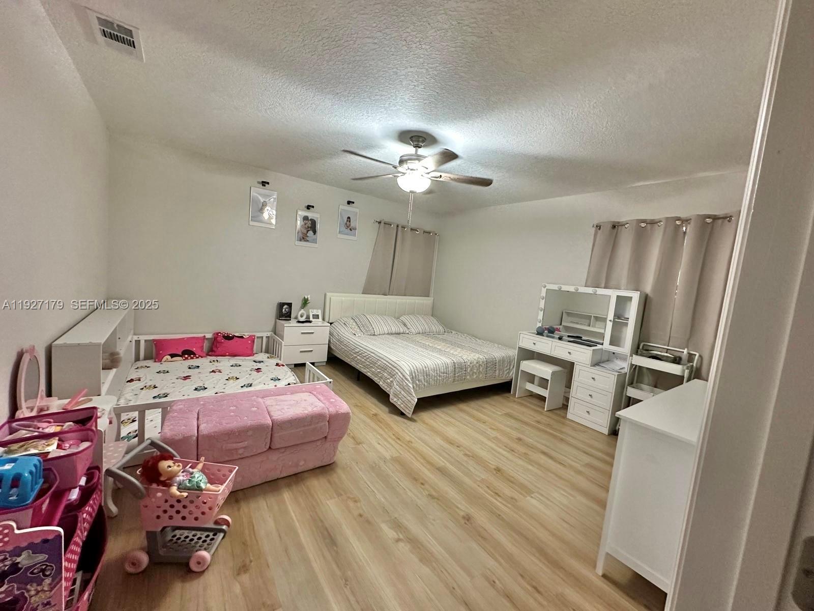 Rolling Hills - Residential