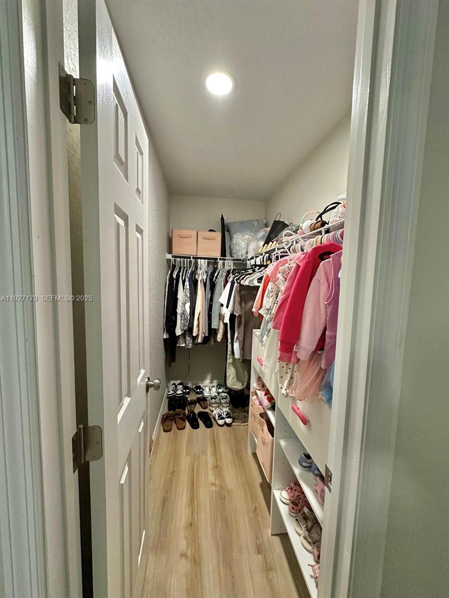 Rolling Hills - Residential