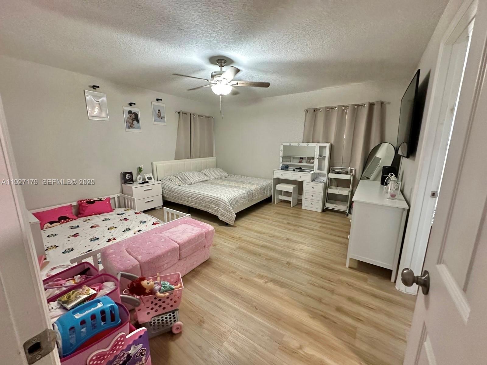 Rolling Hills - Residential