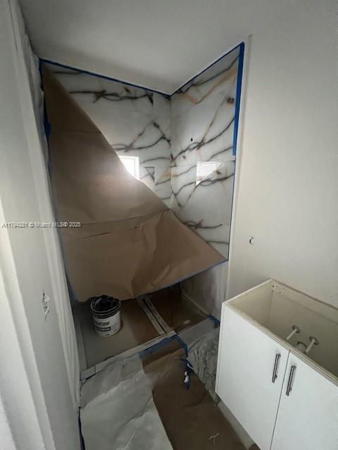 RICHARDS SUB - Residential Income