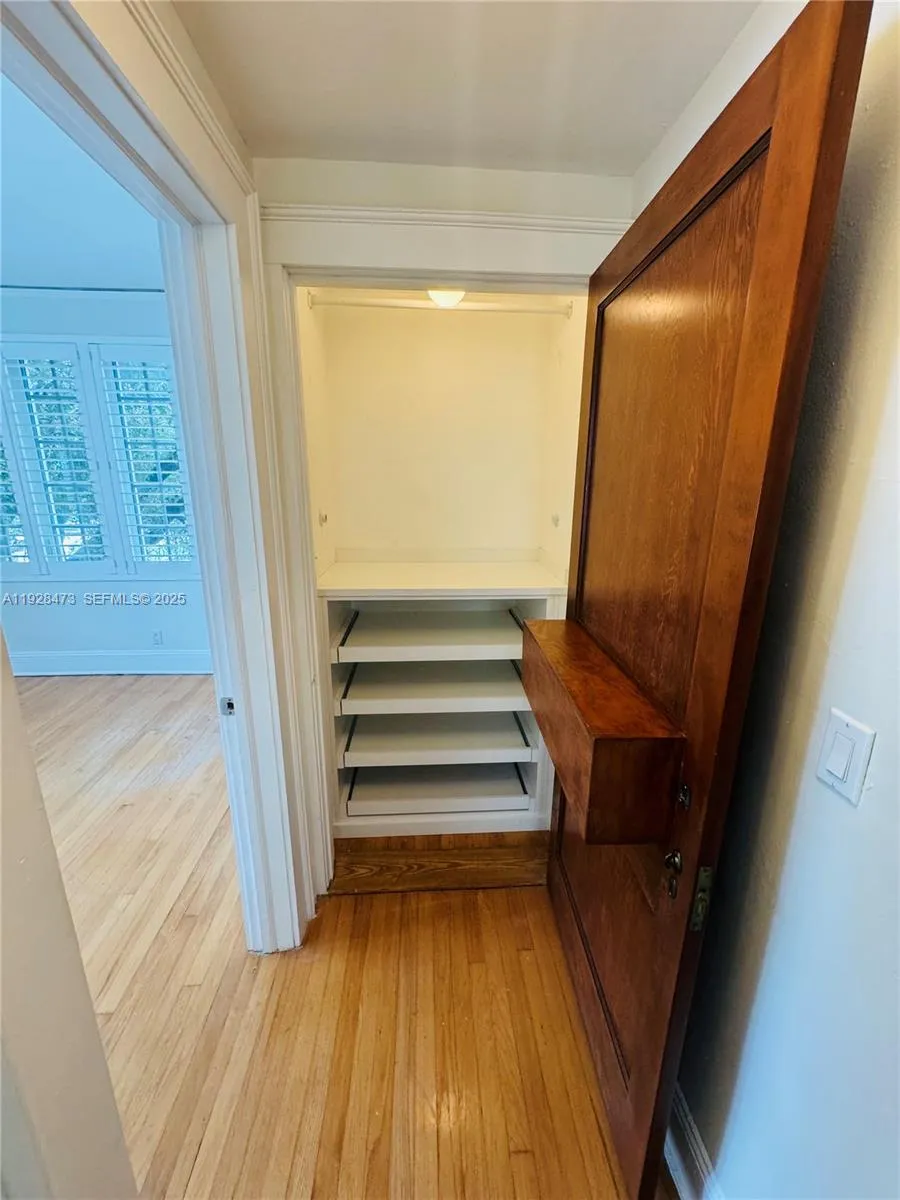 Miami, Florida 33137, United States, 2 Bedrooms Bedrooms, ,1 BathroomBathrooms,Residential,Active,253698