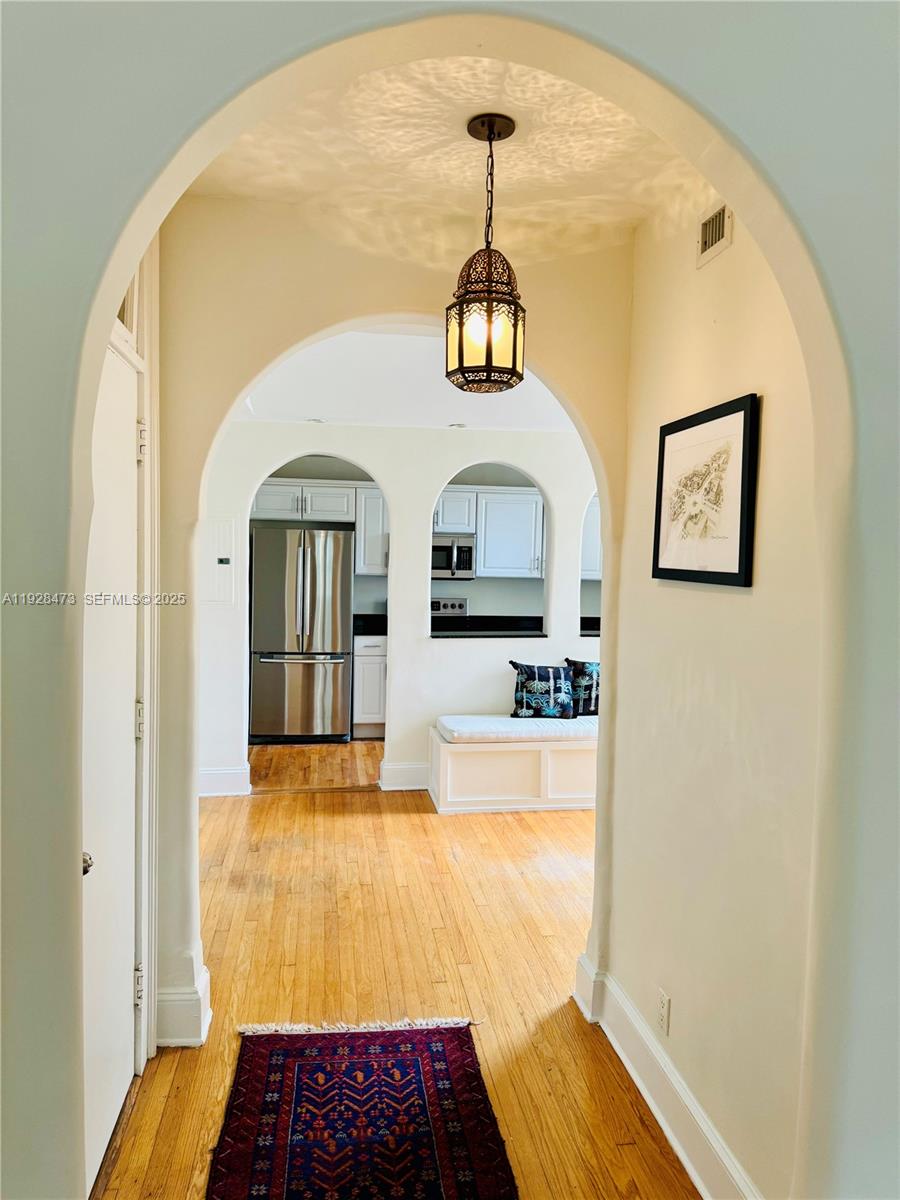 3224 Biscayne Blvd F2