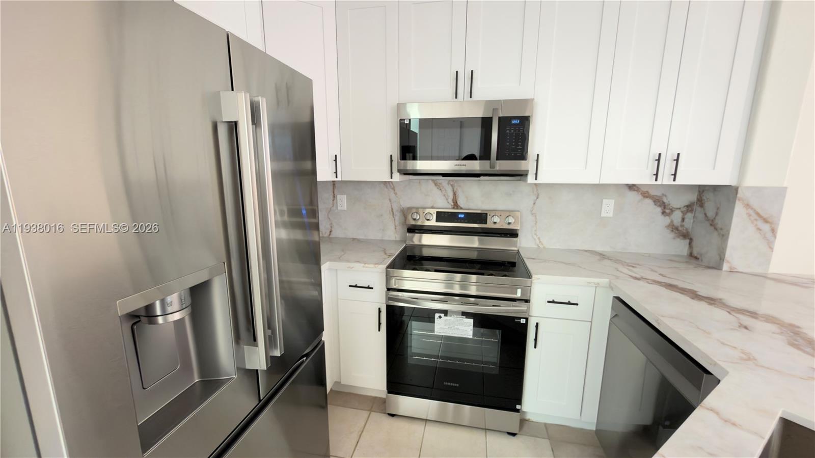 DORAL ISLES NORTH SEC TWO - Residential Lease