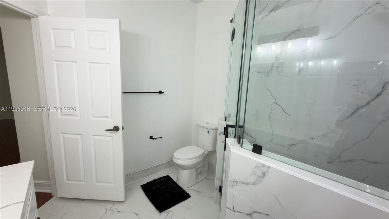 DORAL ISLES NORTH SEC TWO - Residential Lease