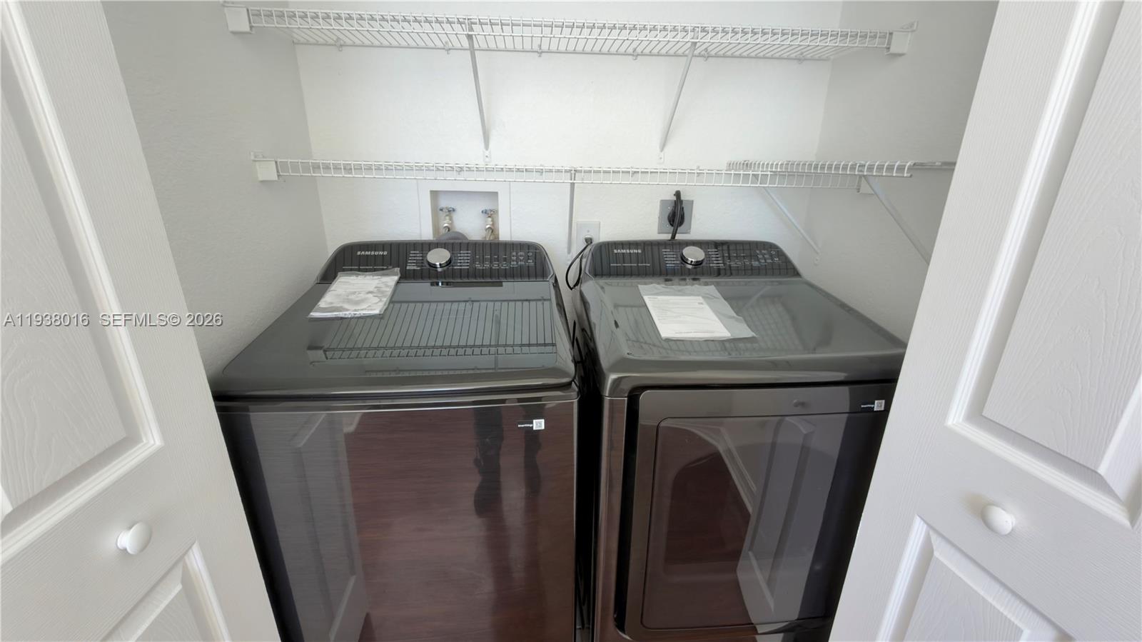 DORAL ISLES NORTH SEC TWO - Residential Lease