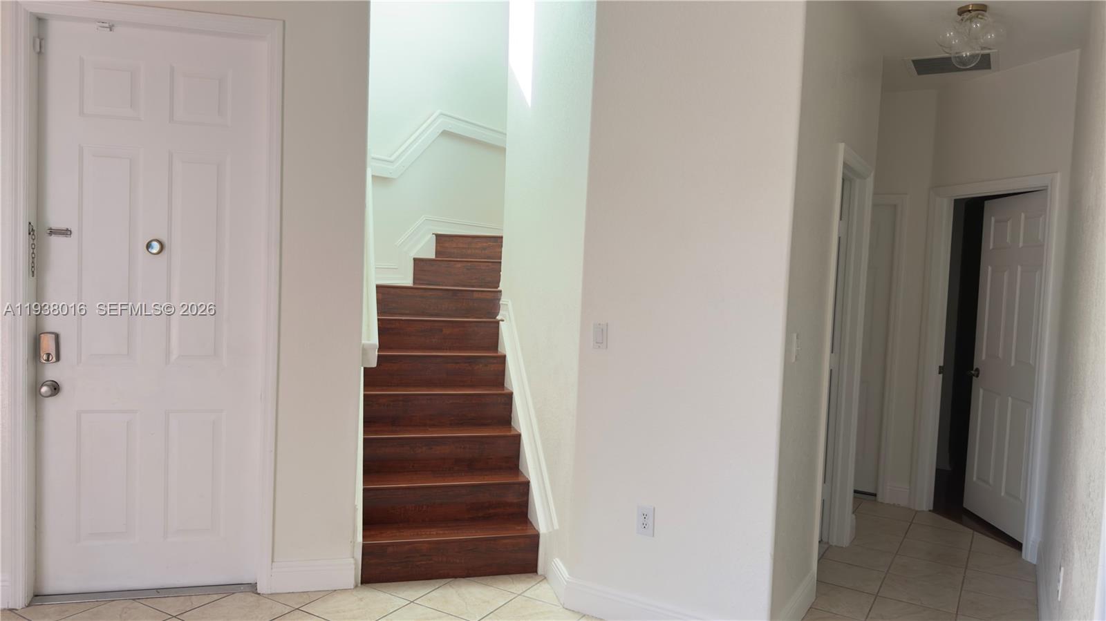 DORAL ISLES NORTH SEC TWO - Residential Lease