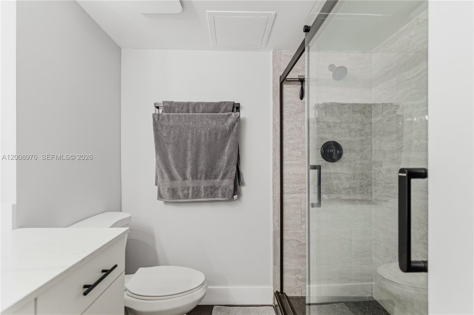 ROYAL GRAND CONDO - Residential