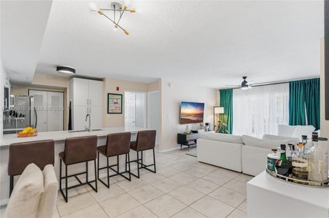 Photo of 2640 S University Dr #111, Davie, FL 33328 (MLS # A12008976)