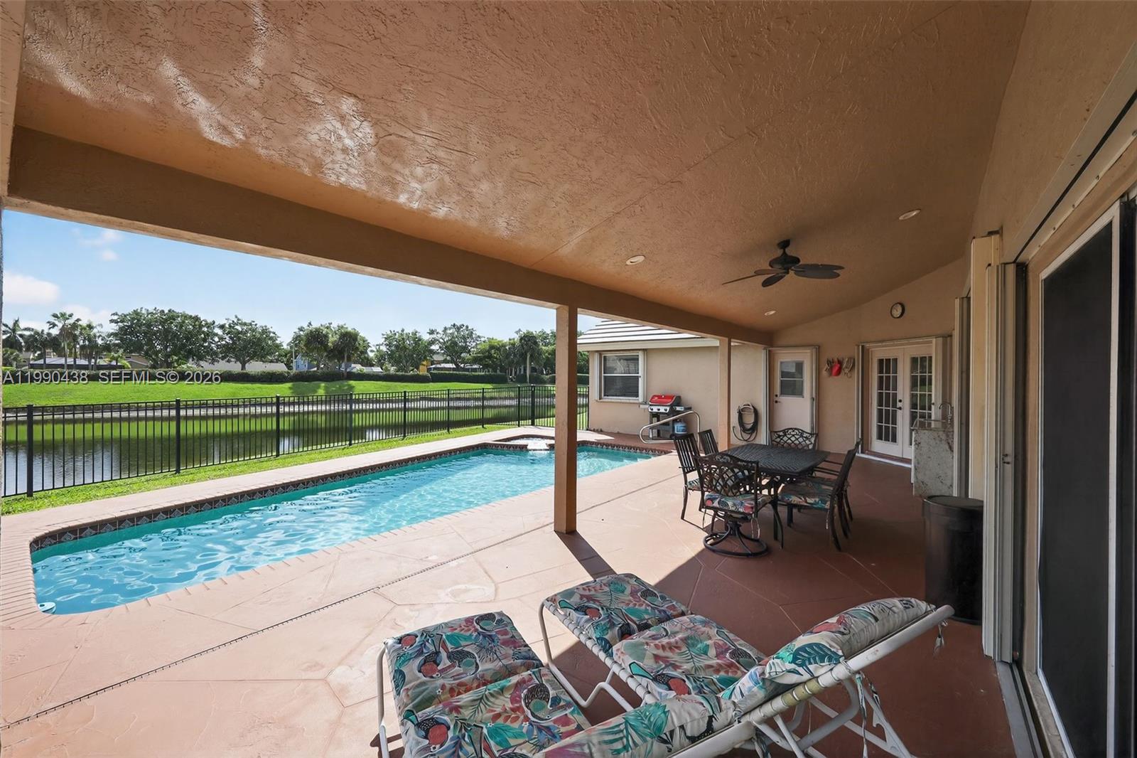 BOCA WINDS PAR D-1 - Residential