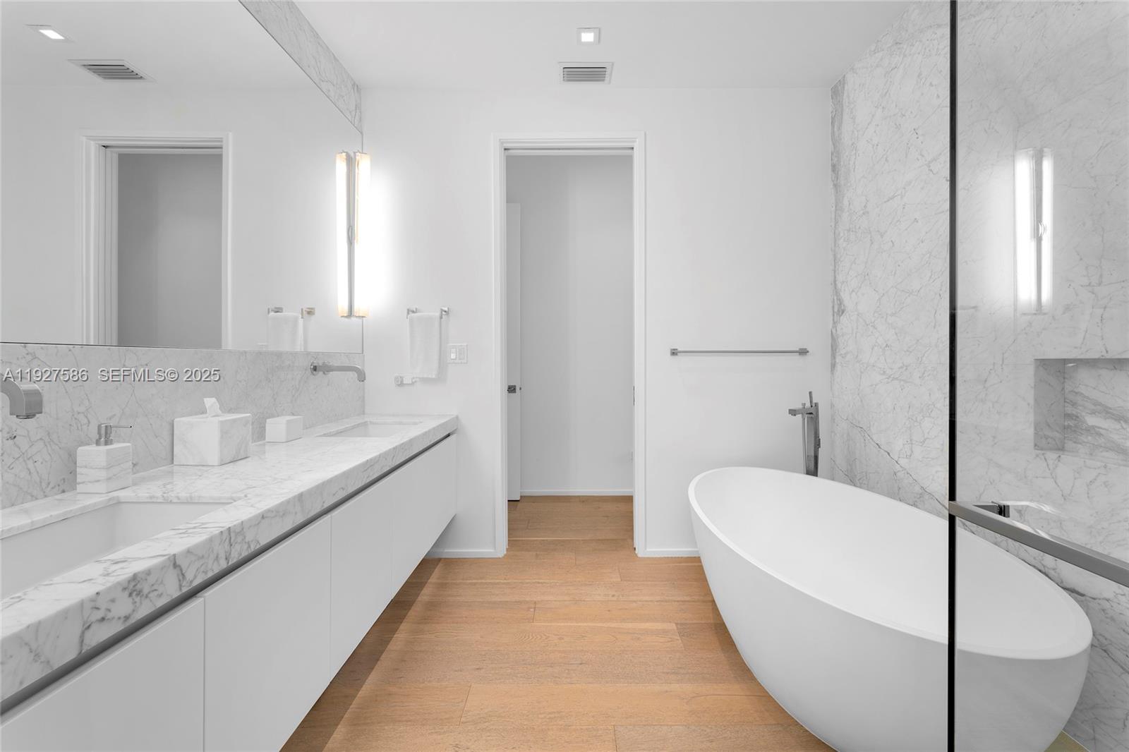 SURPRISE LAKE - Residential Lease