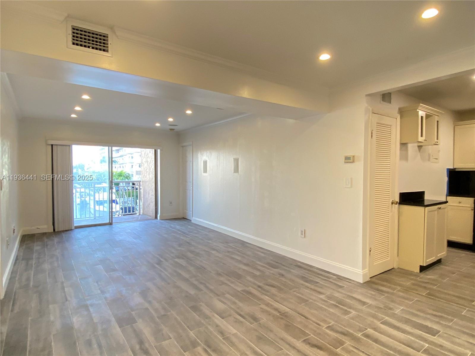 17051 NE 35th Ave 208