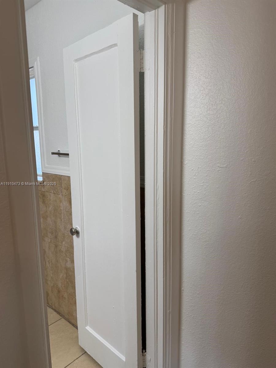 HOLLYWOOD SOUTH SIDE ADD - Residential Lease