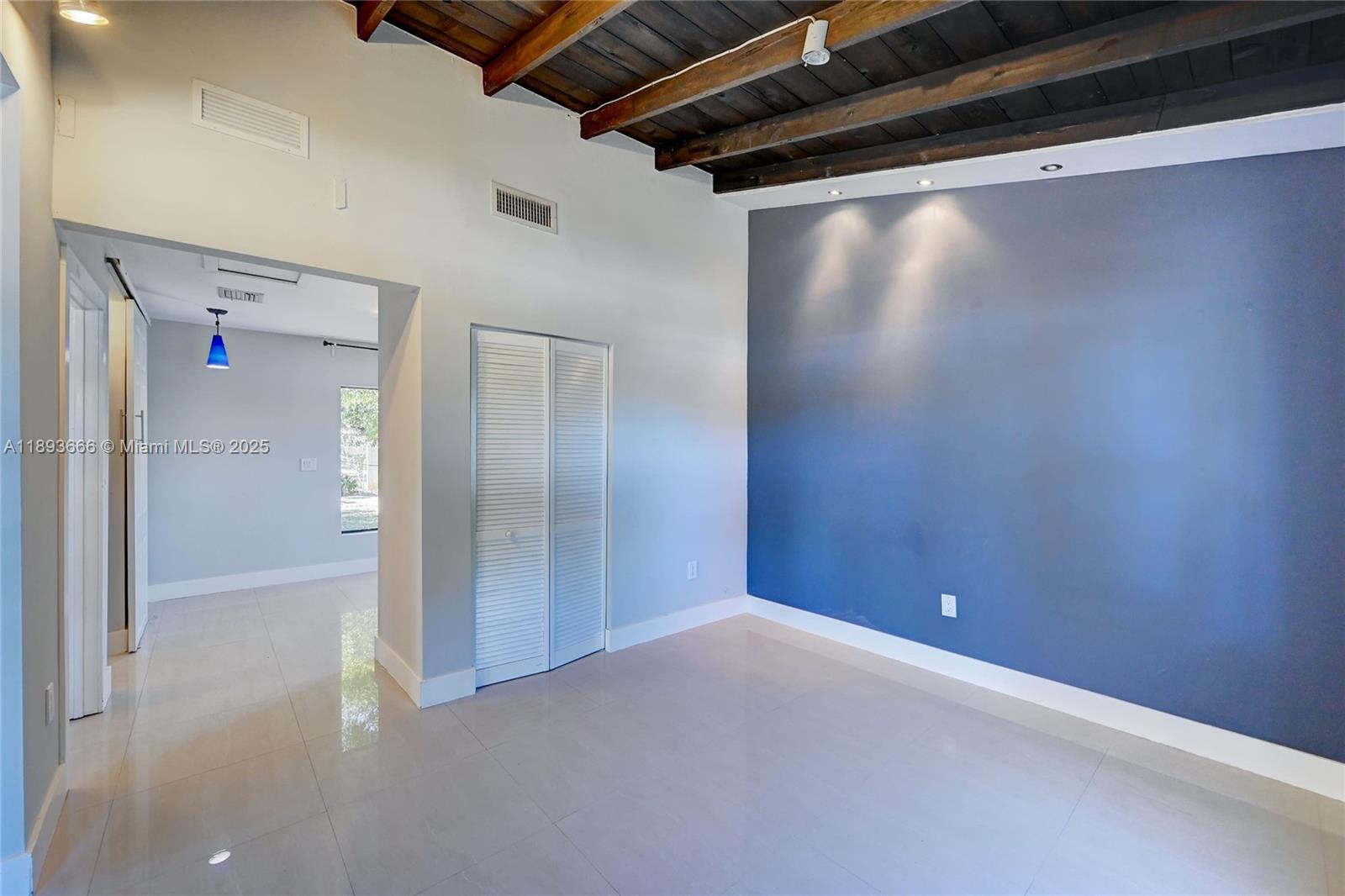 NORTH ANDREWS GARDENS - Residential Lease