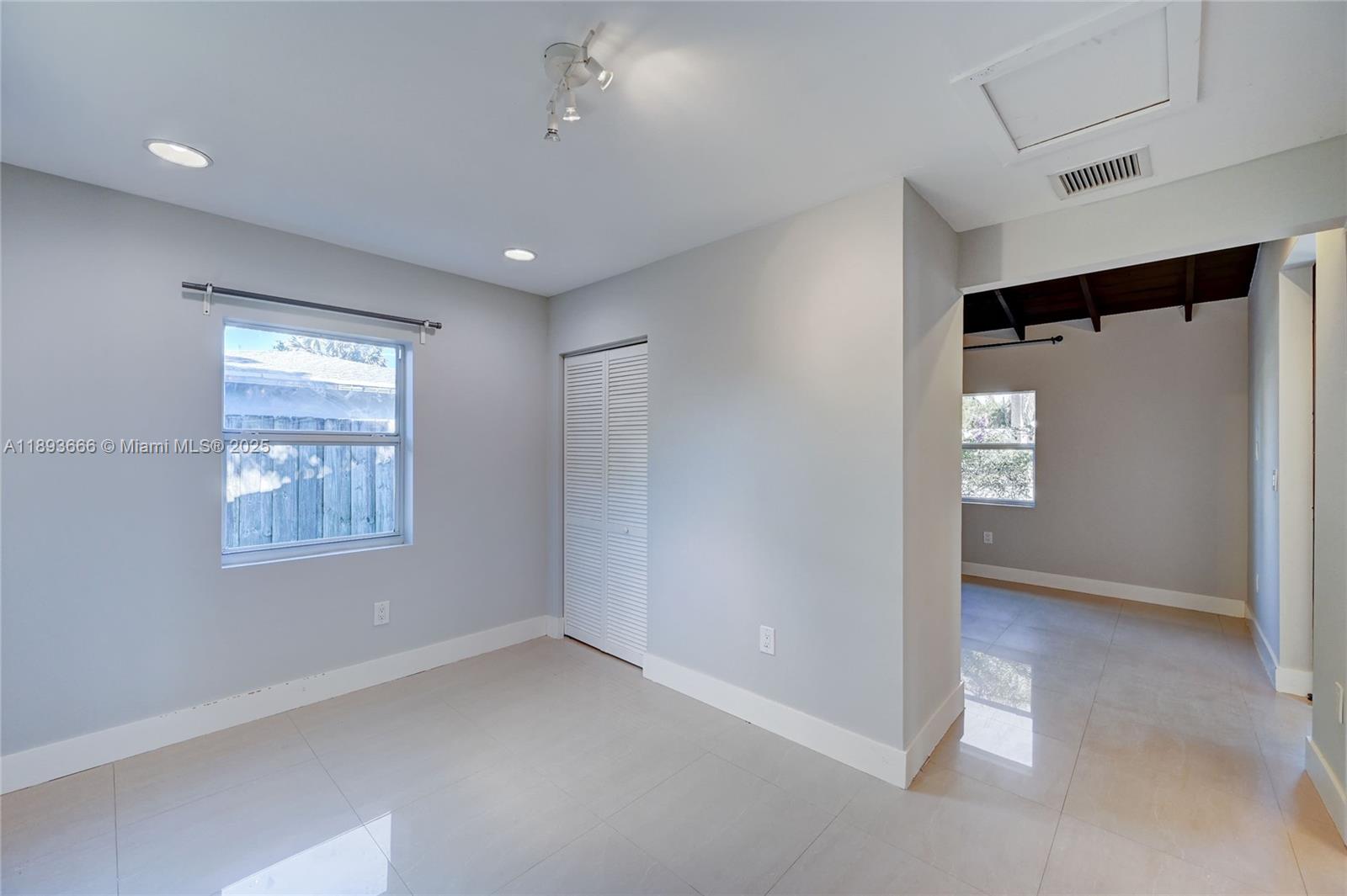 NORTH ANDREWS GARDENS - Residential Lease