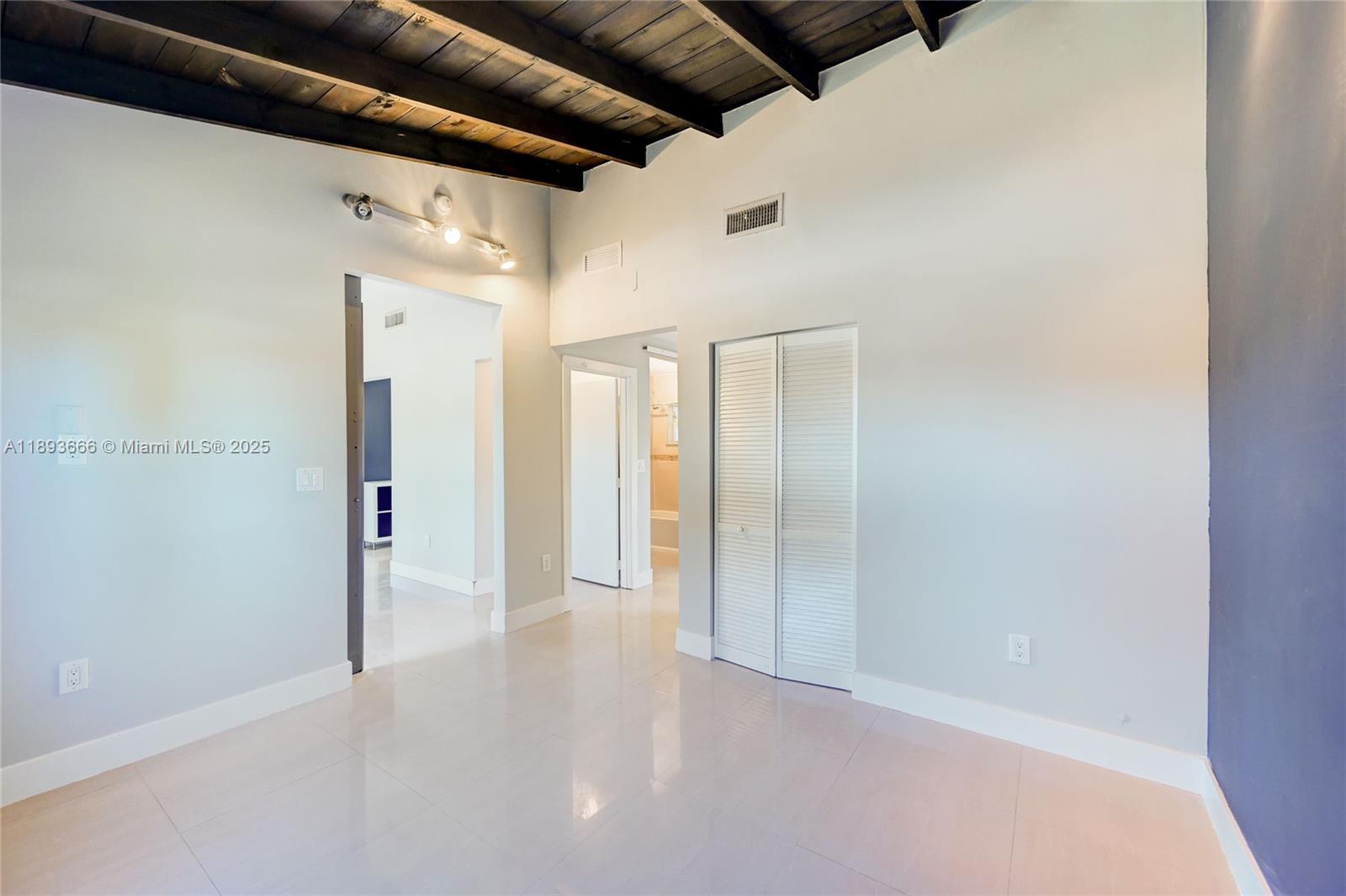 NORTH ANDREWS GARDENS - Residential Lease