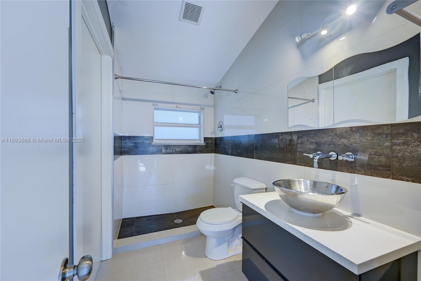 NORTH ANDREWS GARDENS - Residential Lease