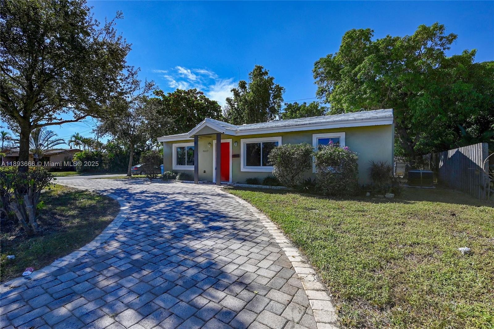 NORTH ANDREWS GARDENS - Residential Lease