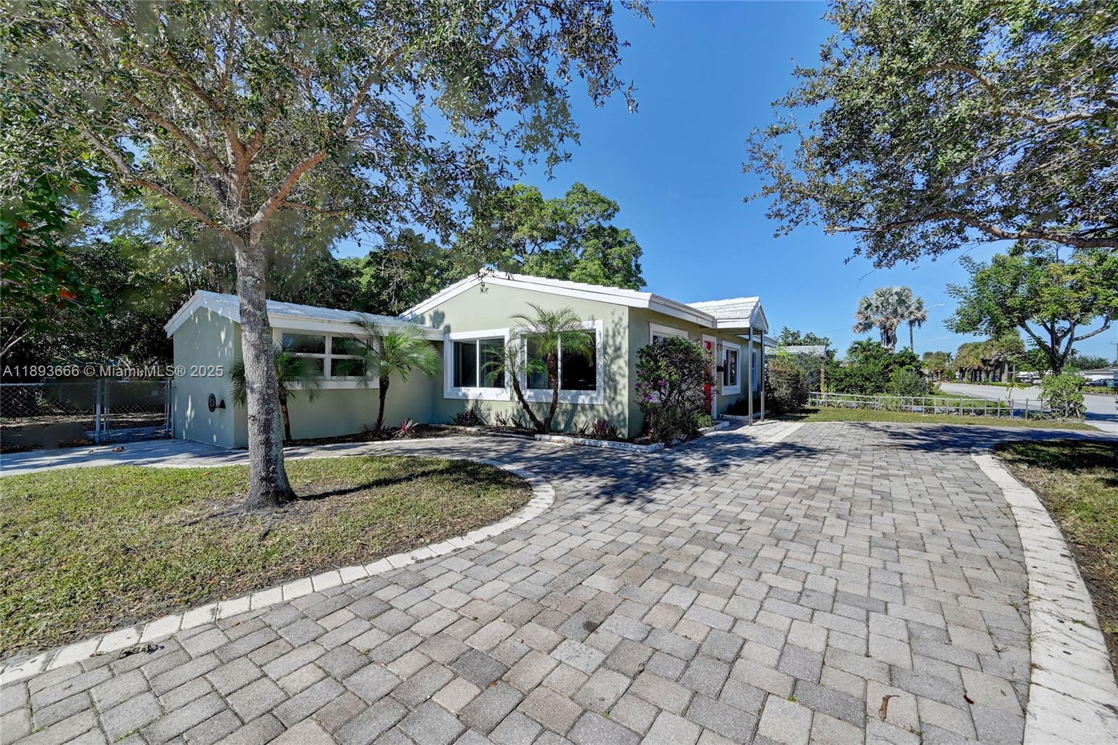 NORTH ANDREWS GARDENS - Residential Lease