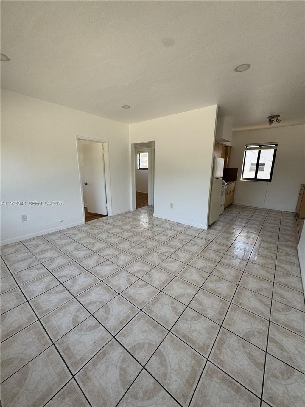 Photo of 350 Madeira Ave #D, Coral Gables, FL 33134 (MLS # A11993940)