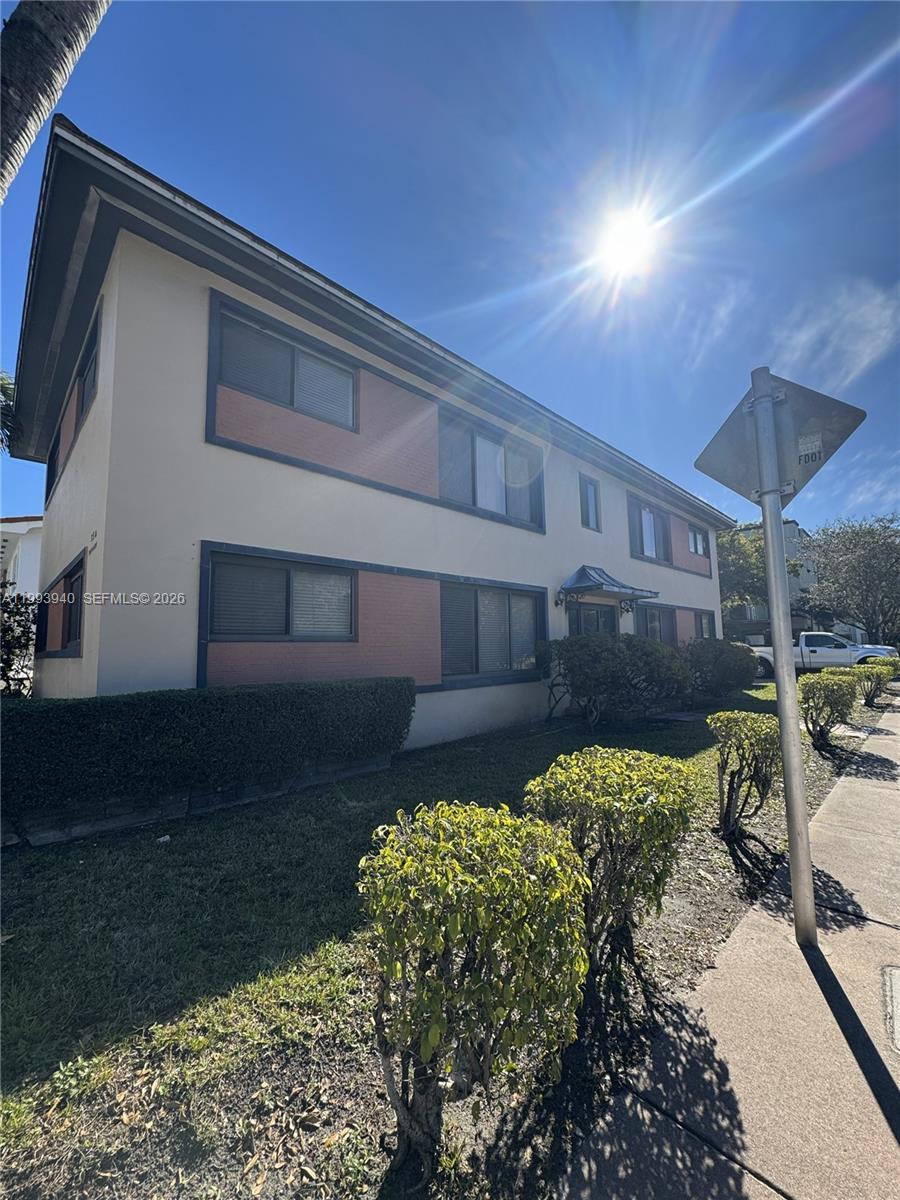 CORAL GABLES SEC K - Residential Lease