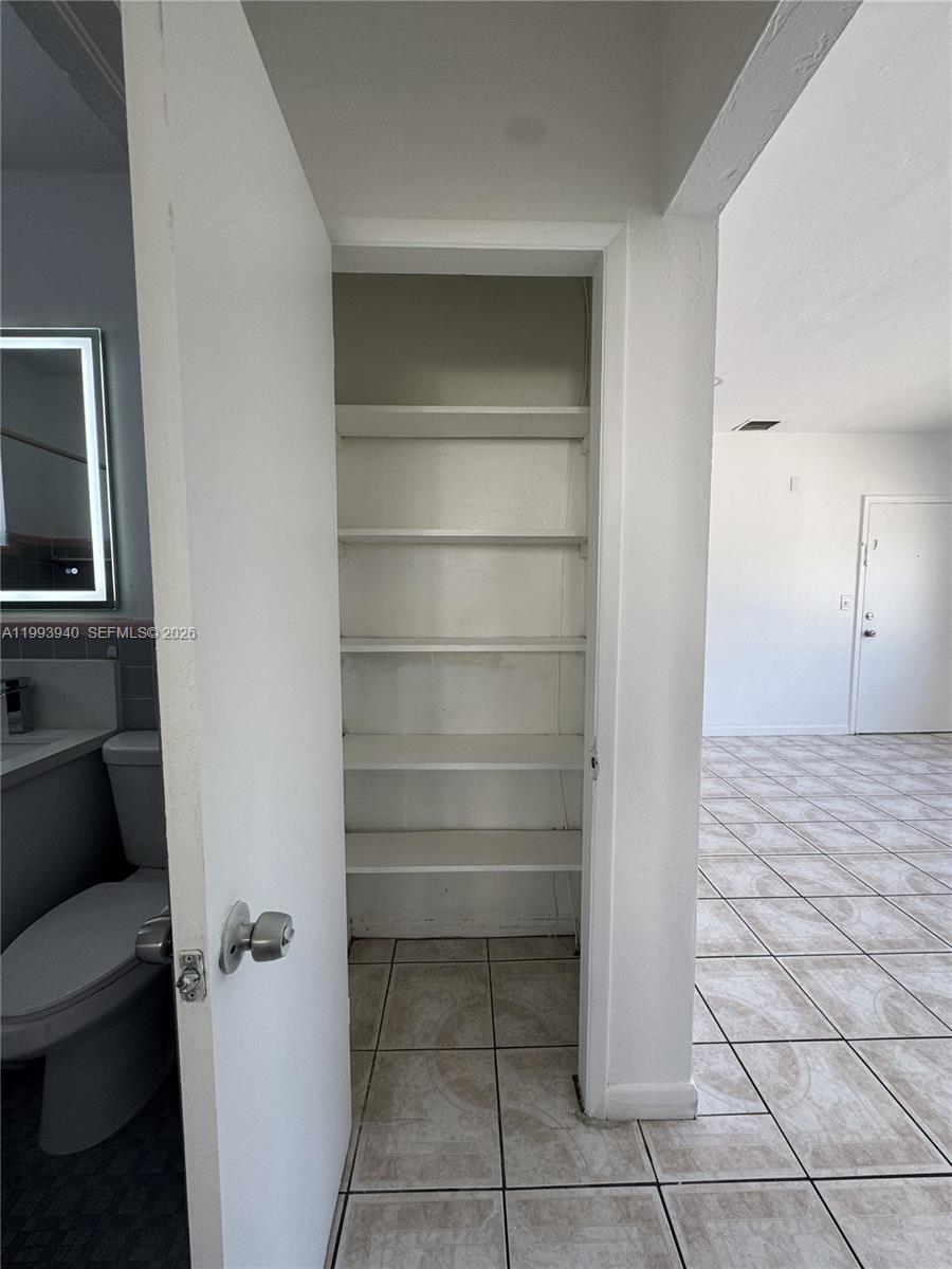 CORAL GABLES SEC K - Residential Lease