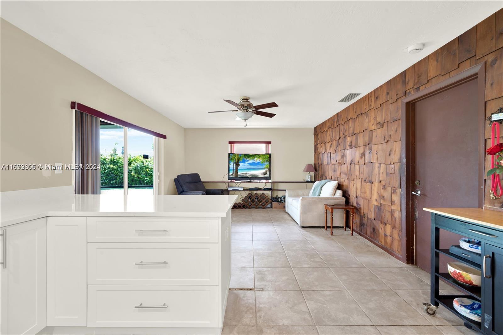 OAKLAND ACRES - Residential Lease
