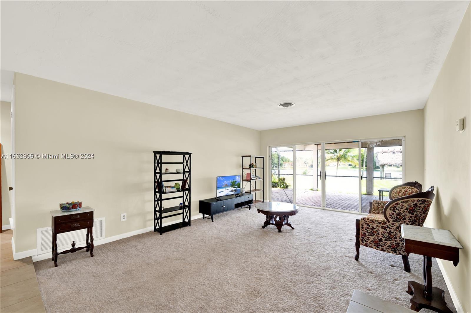 OAKLAND ACRES - Residential Lease
