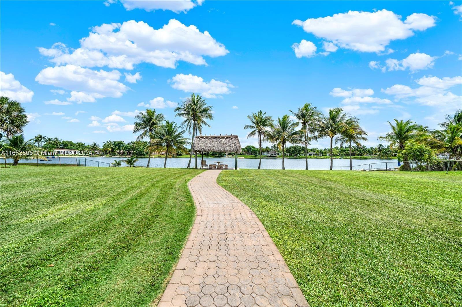 OAKLAND ACRES - Residential Lease
