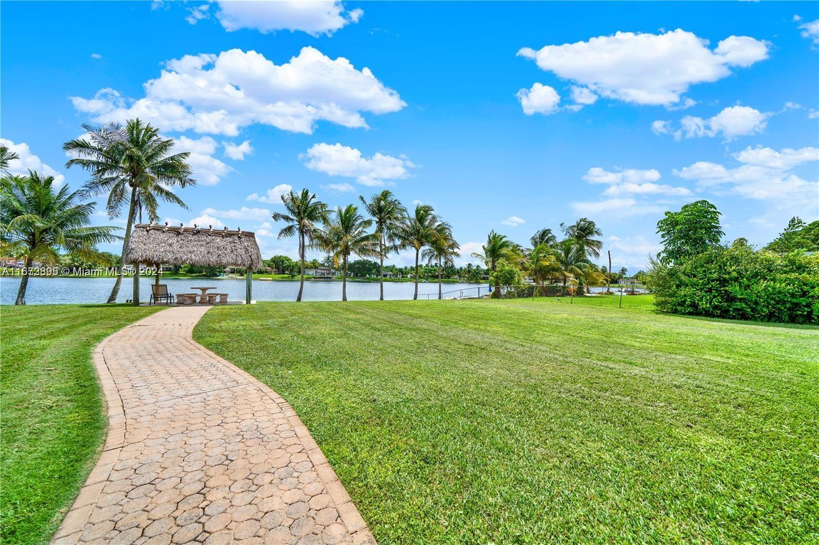 OAKLAND ACRES - Residential Lease