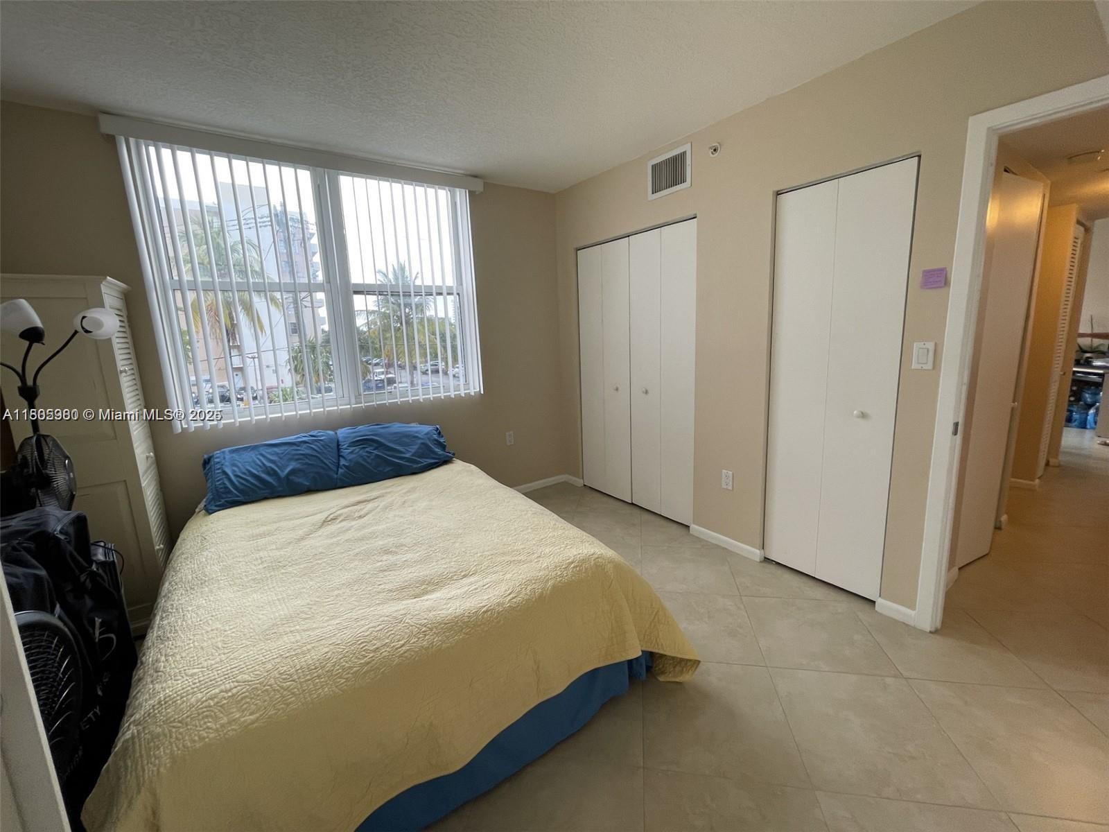 BREEZE CONDO - Residential