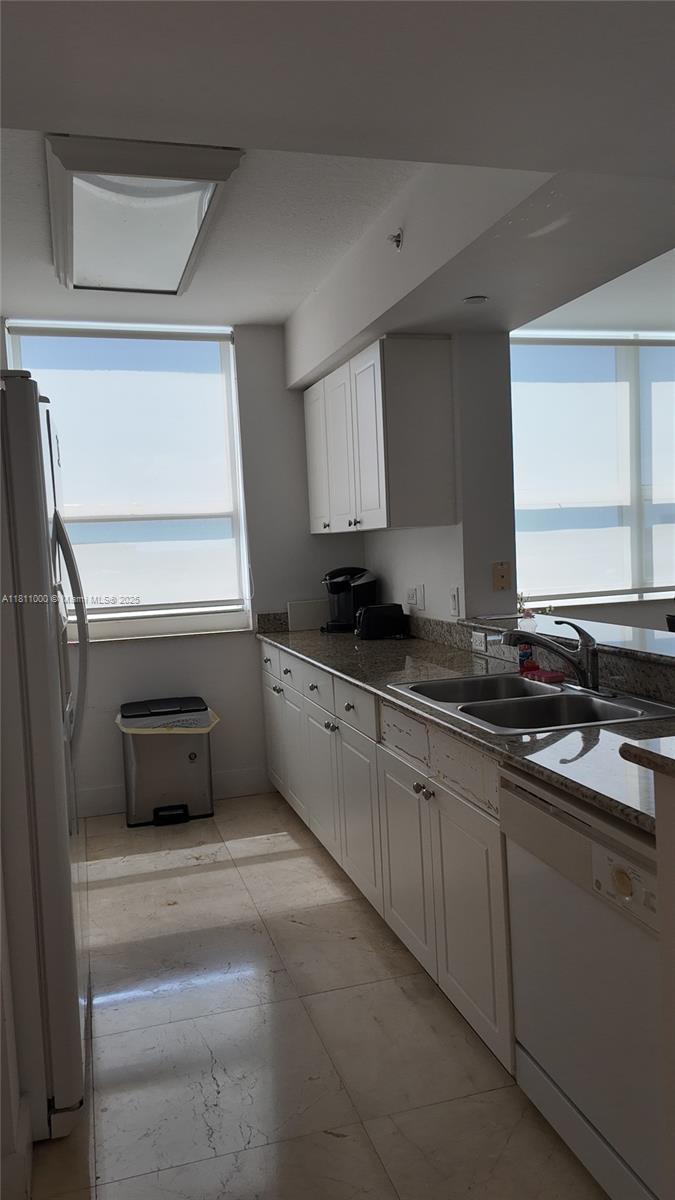 TURNBERRY ON THE GREEN CO - Residential