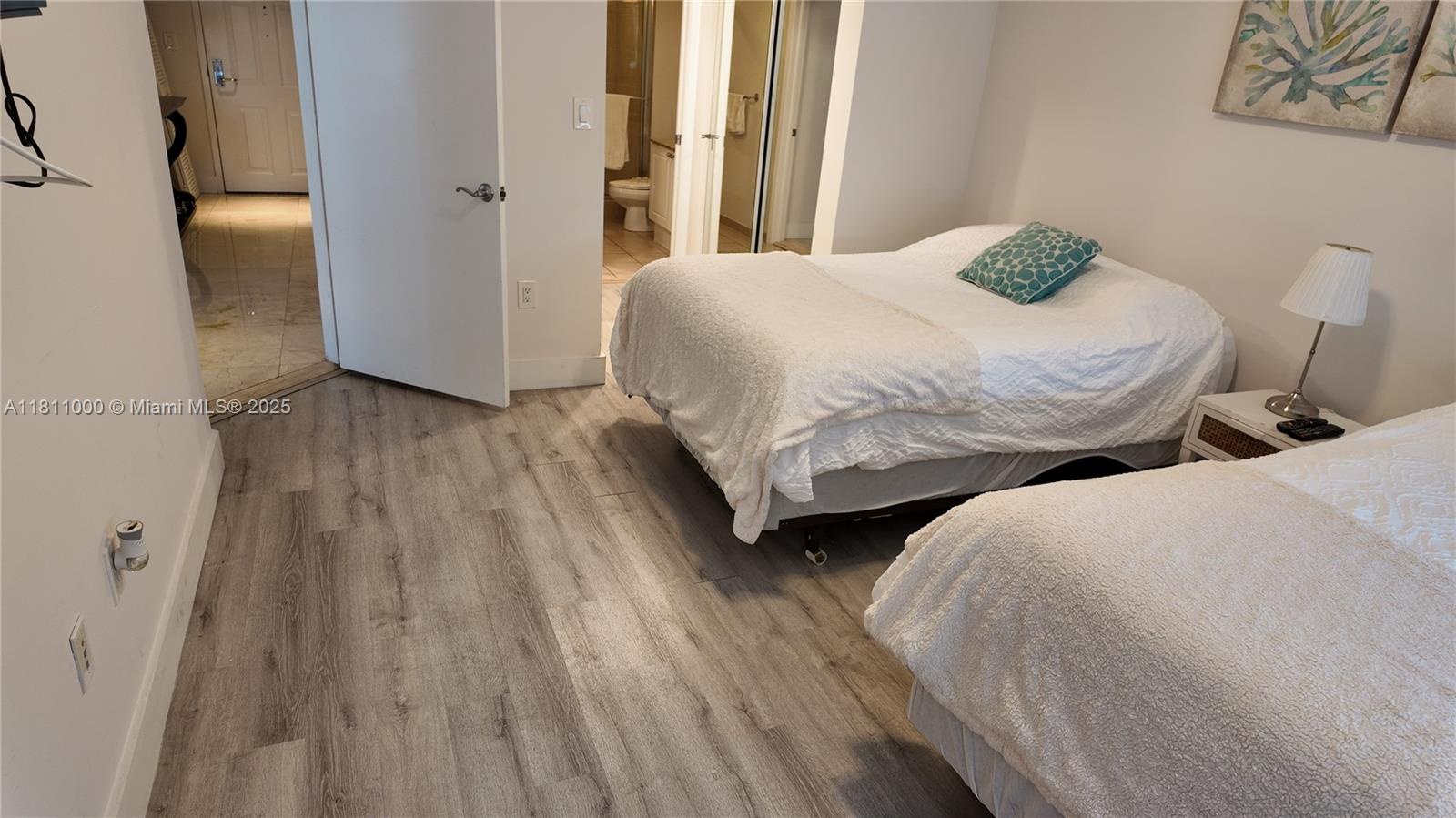 TURNBERRY ON THE GREEN CO - Residential