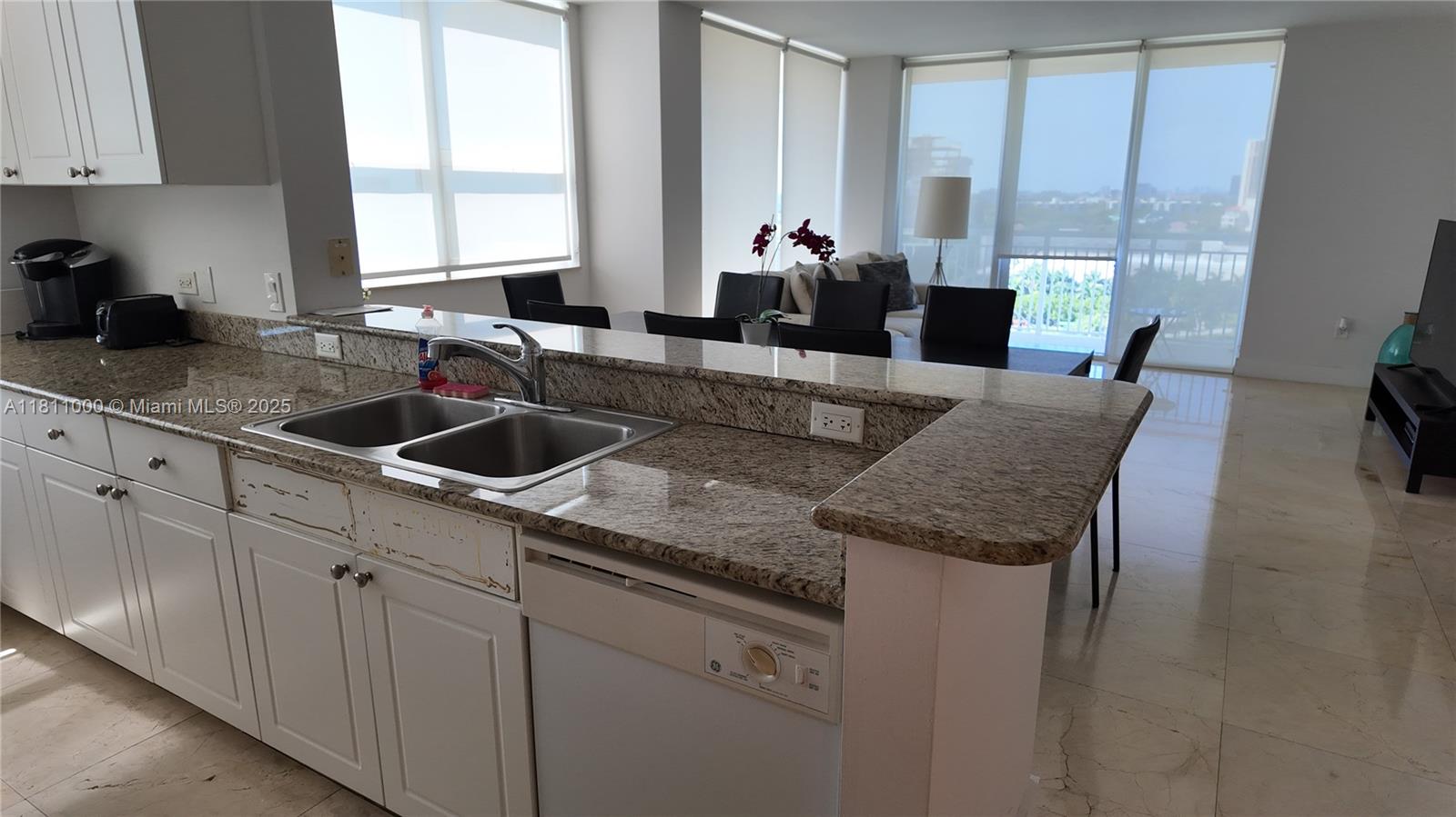 19501 W Country Club Dr 1213