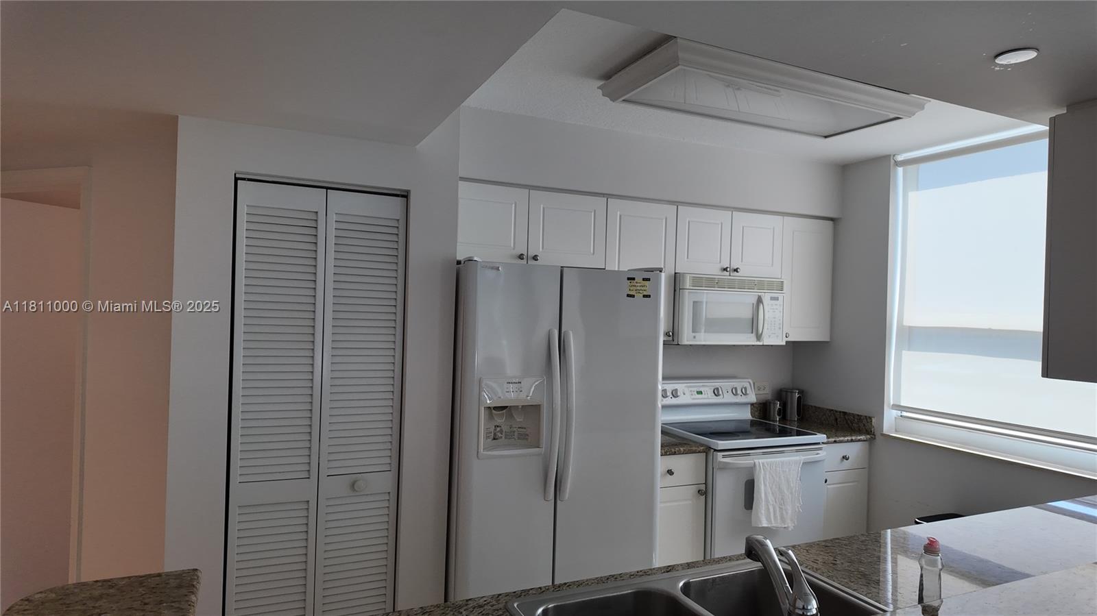 19501 W Country Club Dr 1213