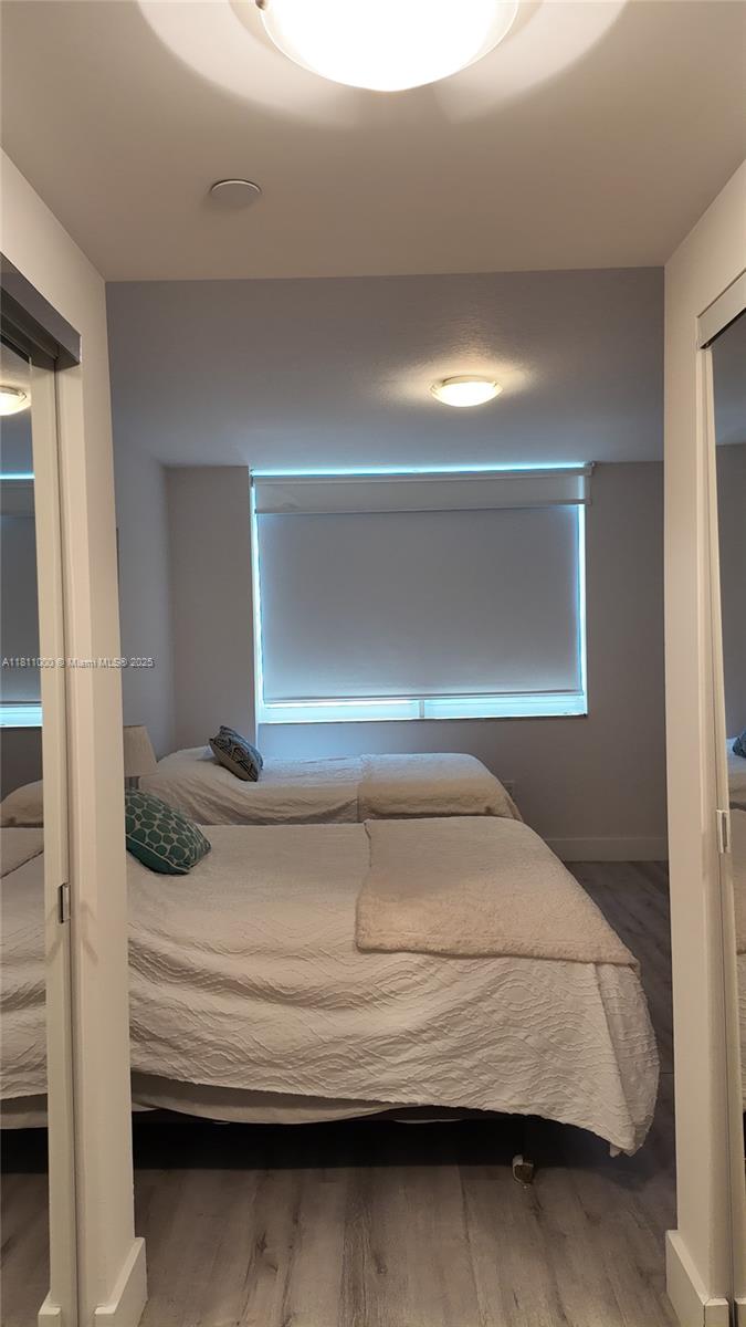 TURNBERRY ON THE GREEN CO - Residential