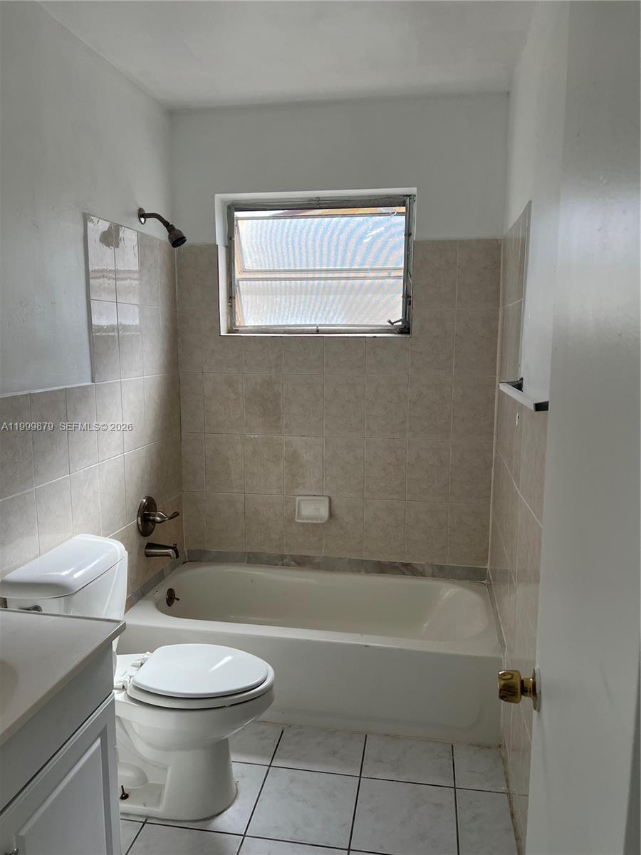 GRACEWOOD NO 5 - Residential Lease