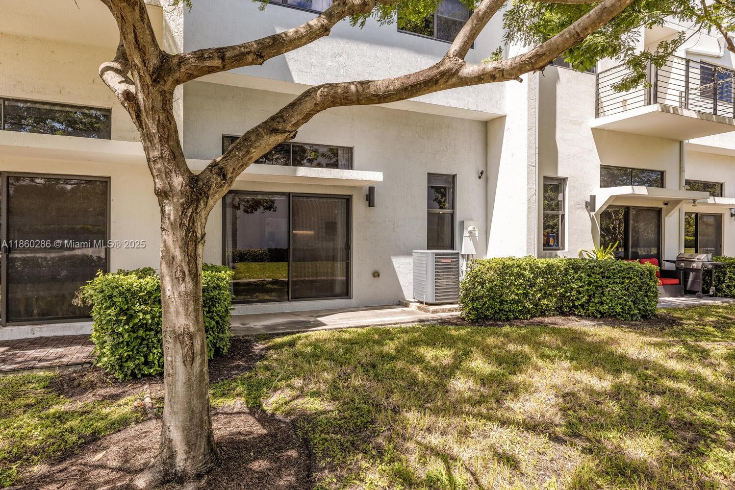 PLANTATION BUSINESS PARK - Residential