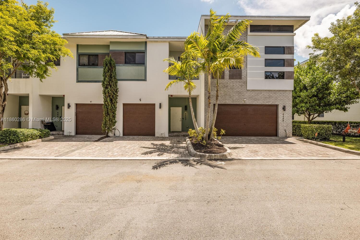 4444 NW 8th Ct