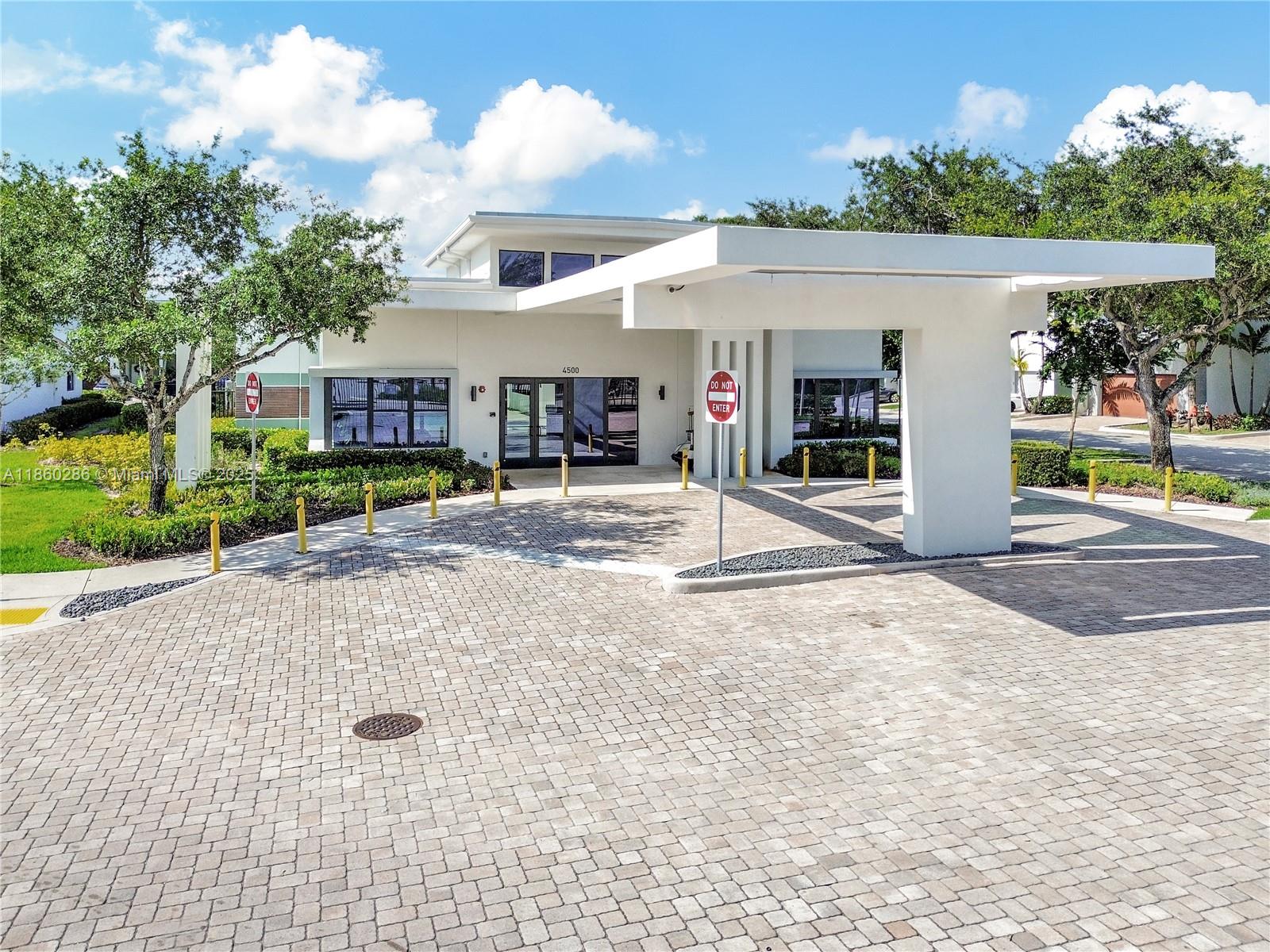 PLANTATION BUSINESS PARK - Residential