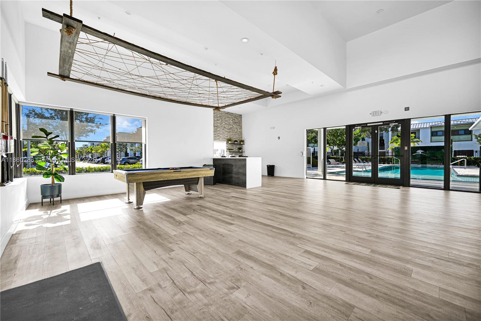 PLANTATION BUSINESS PARK - Residential