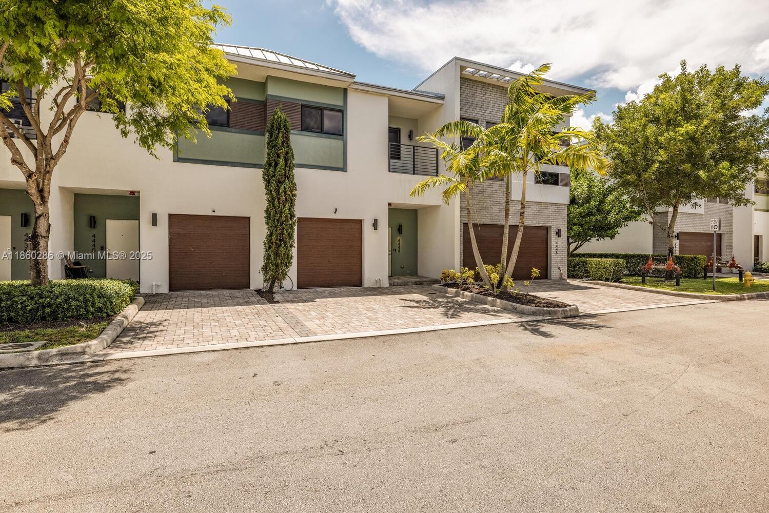 4444 NW 8th Ct
