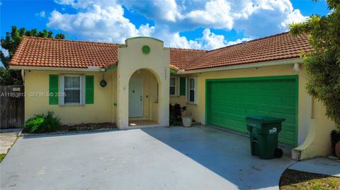 Miami-Dade County 55+ Properties for sale 21 17301 SW 149th Ct Miami FL 33187