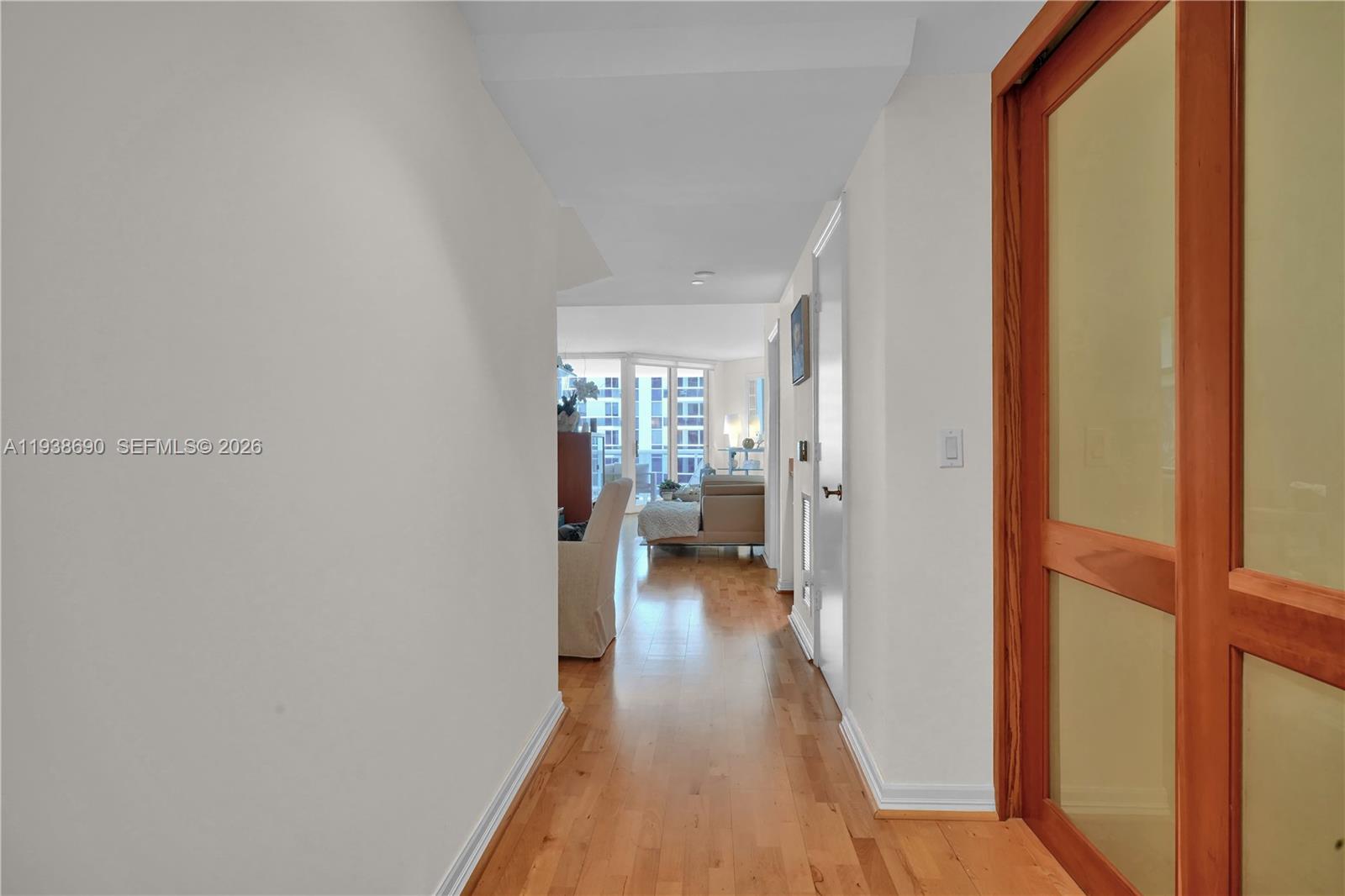 4779 Collins Ave 3104